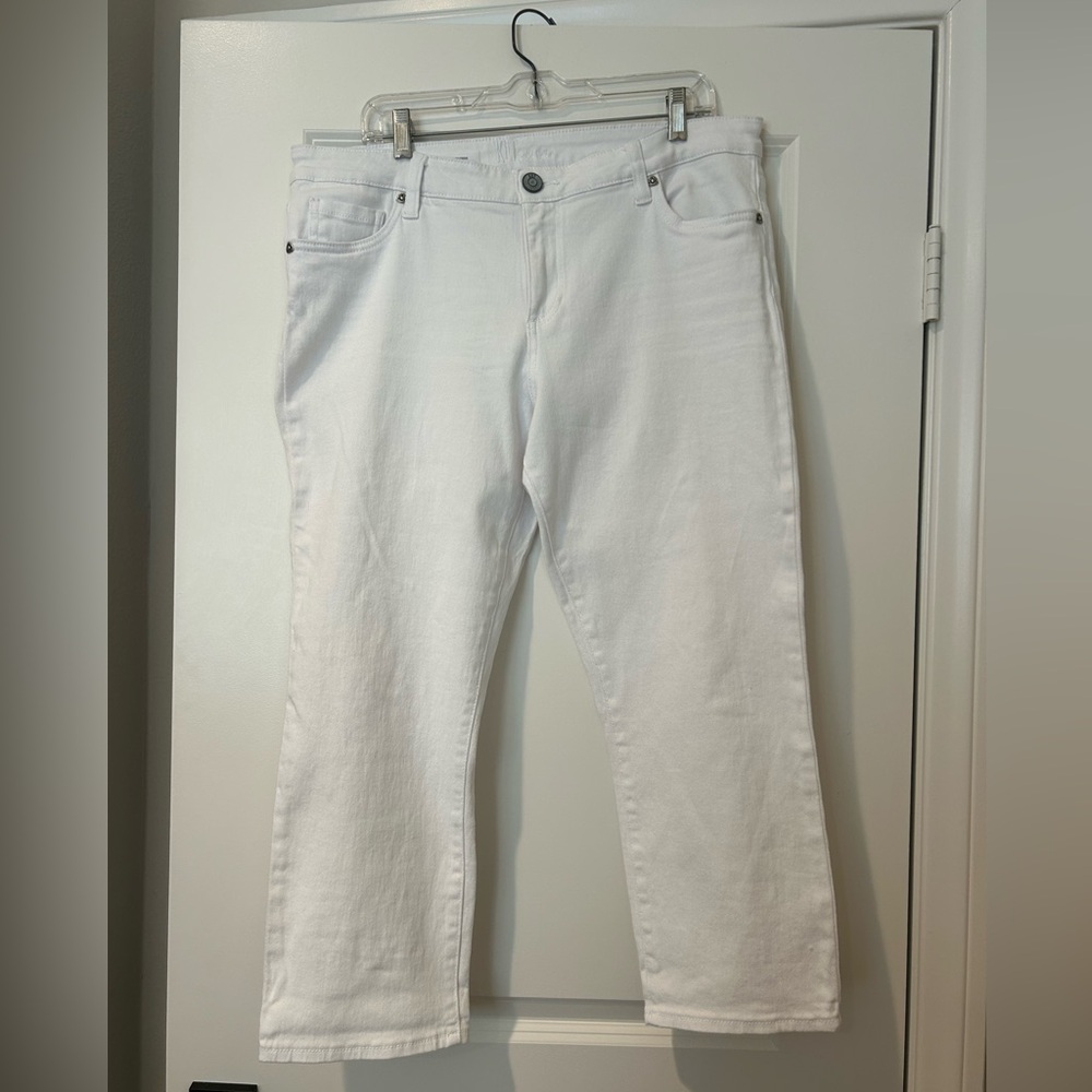 Like new!  gorgeous white jeans!